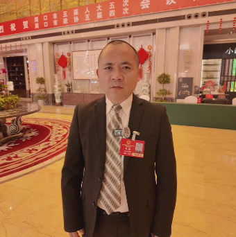 讓每個孩子身上有汗，眼里有光，一生向陽